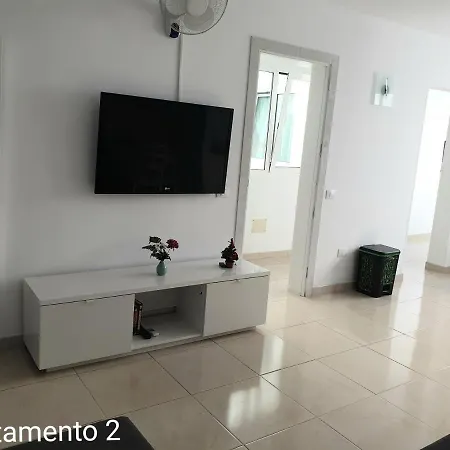 Апартаменти Kings Vegueta *